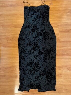 Windsor Black Floral Burnout Velvet Midi Slip Dress